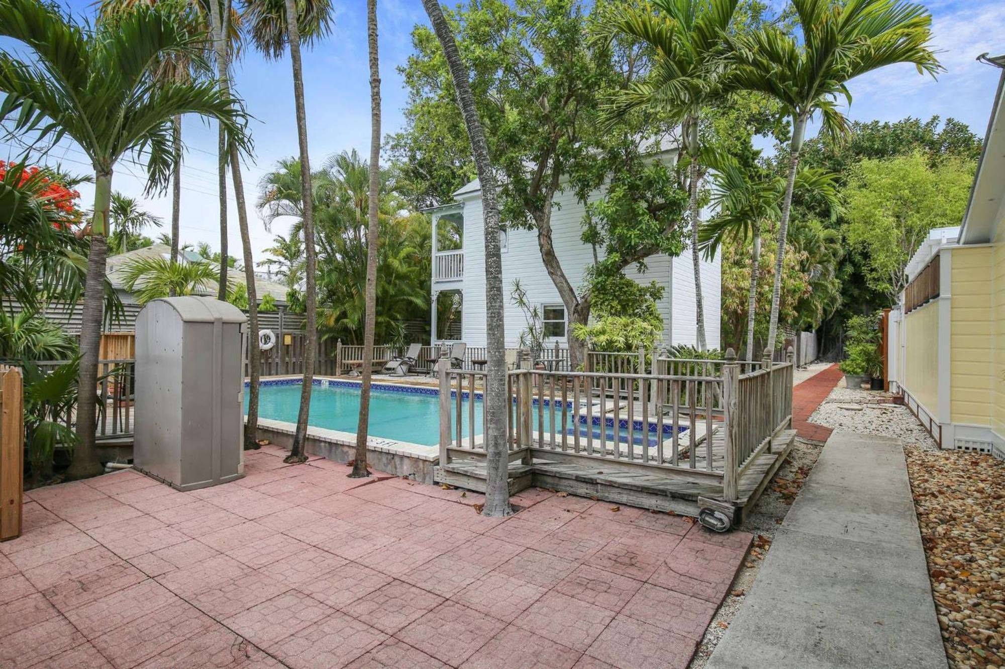 Land Of Love By Avantstay Pets Allowed Shared Pool Great Location Month Long Stays Only キーウェスト エクステリア 写真
